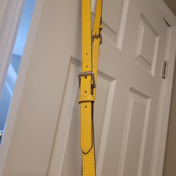 Dooney & Bourke Saffiano Alyssa Large Crossbody Shoulder Bag --Dandelion - Picture 9 of 16